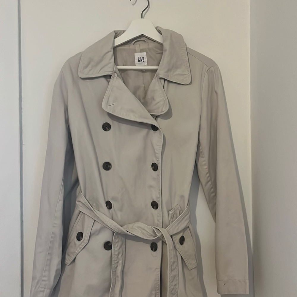Gap trench coat